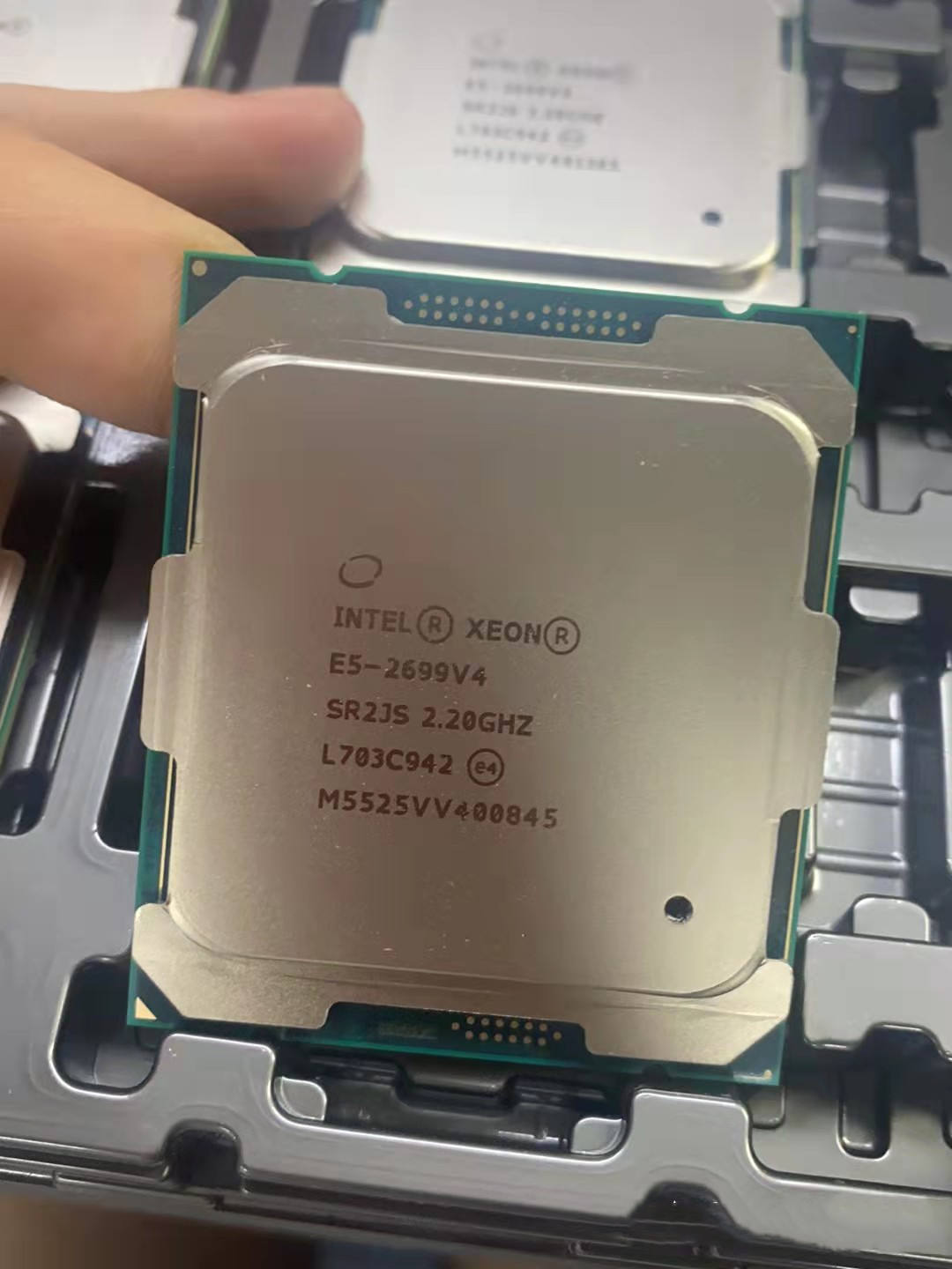 Processore Originale per Serve - E5 2699 V4 recensione e prezzo